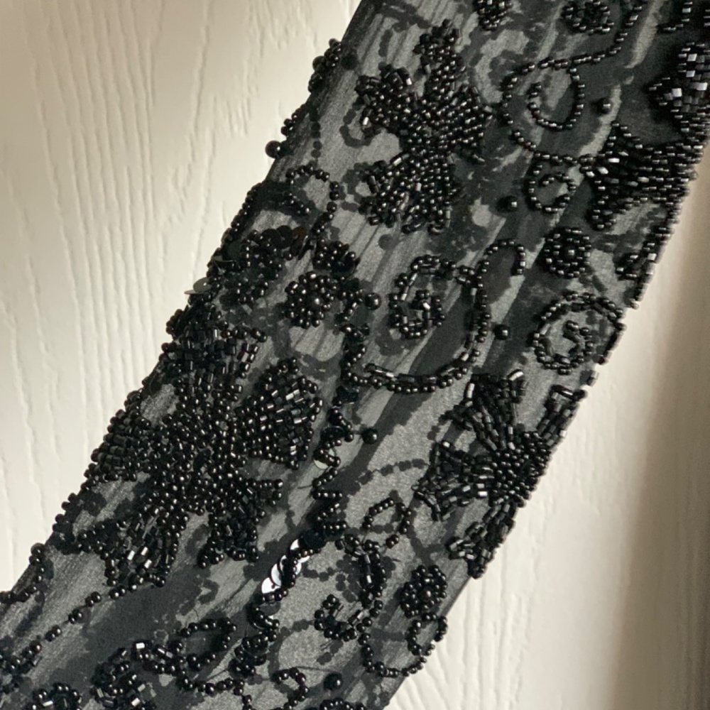 Oleg Cassini Elegant 100% silk black Beauty beaded dress and Hat